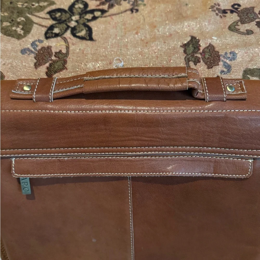 COPY - COPY - Vintage APC Brown Leather Messenger Laptop Briefcase 17